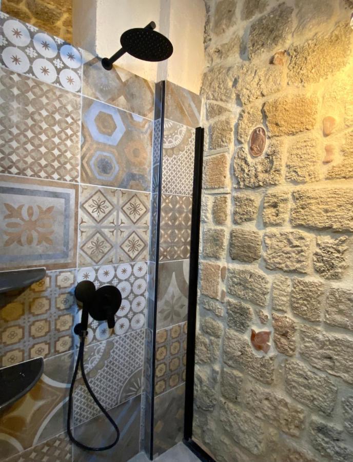 Stone Cave Suite Rhodes City Buitenkant foto