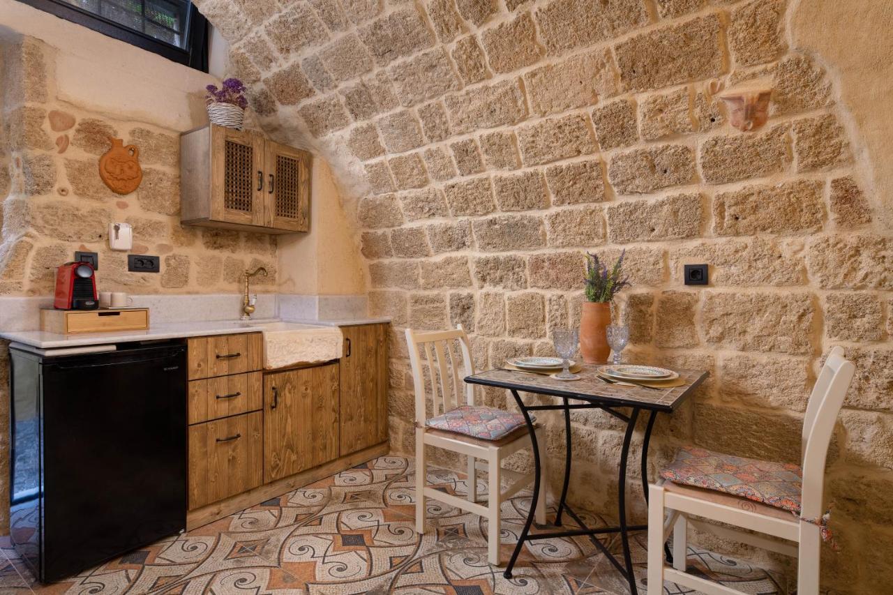 Stone Cave Suite Rhodes City Buitenkant foto