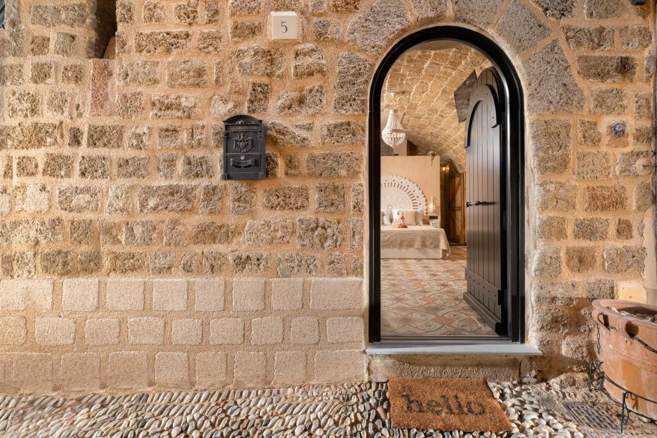 Stone Cave Suite Rhodes City Buitenkant foto