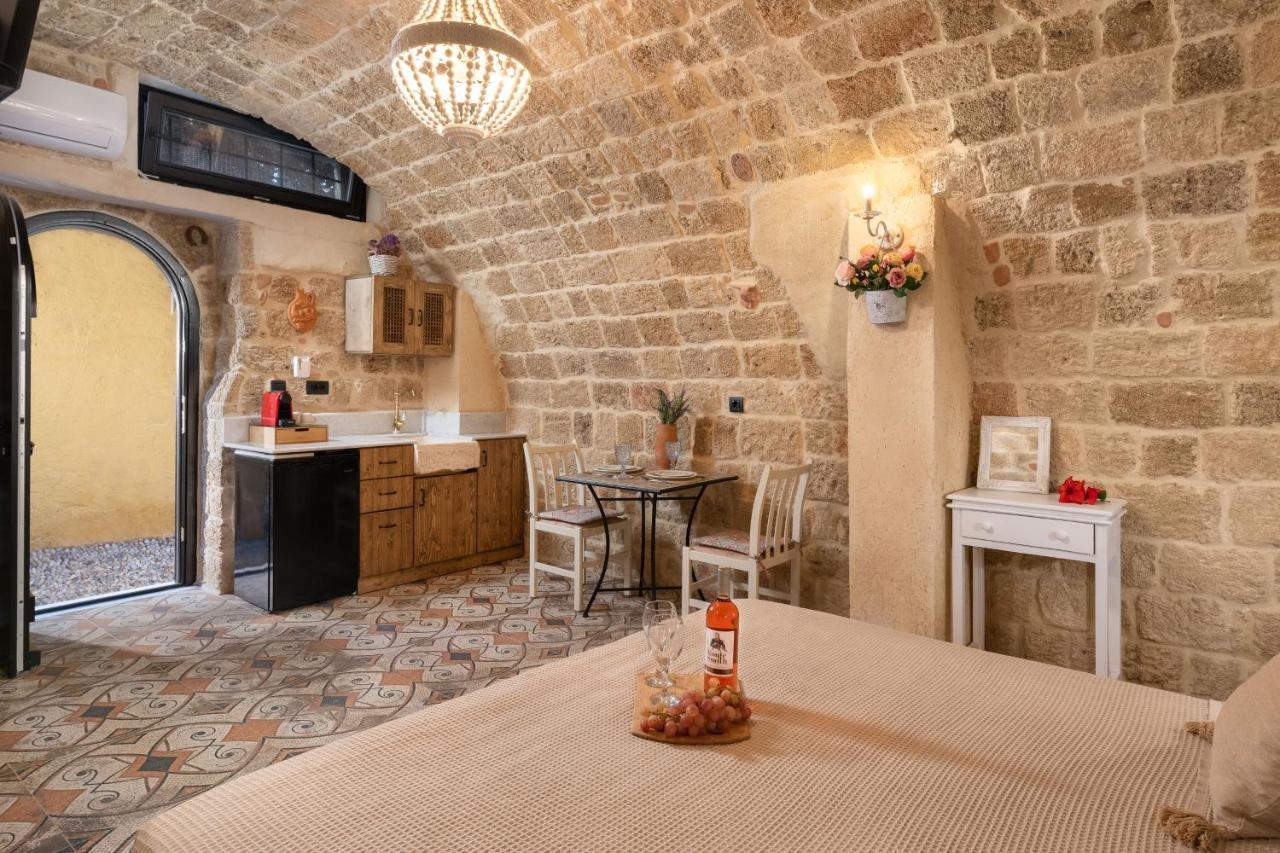 Stone Cave Suite Rhodes City Buitenkant foto